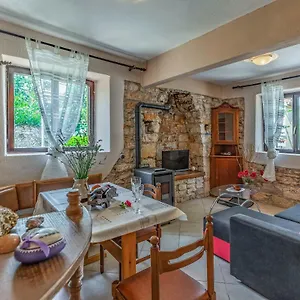 Stone House Histria Medolino